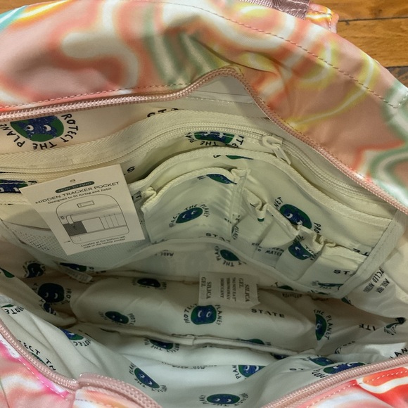 STATE Nylon Kane Kids Travel Oversized neon NWT - Picture 5 of 8